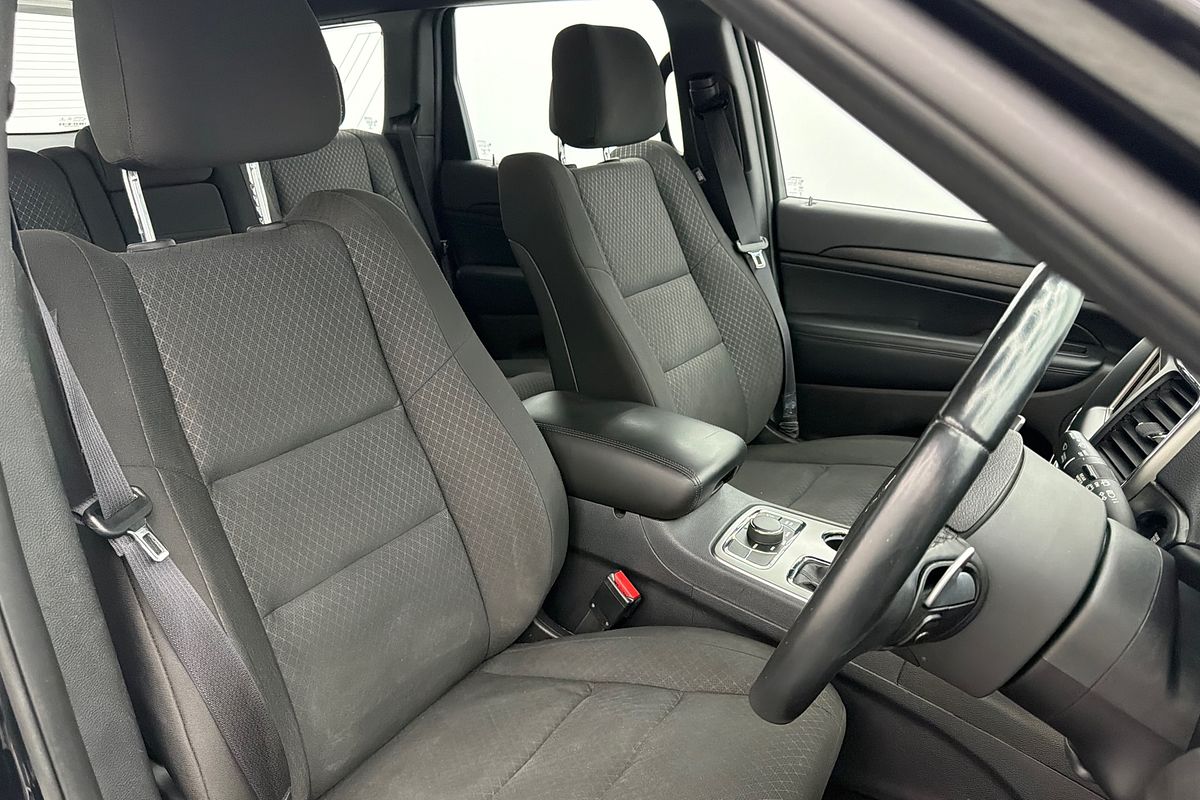 2019 Jeep Grand Cherokee Laredo WK