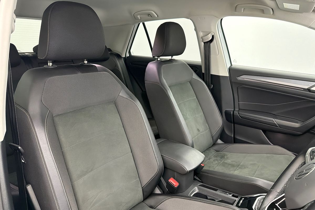 2023 Volkswagen T-Roc 110TSI Style D11