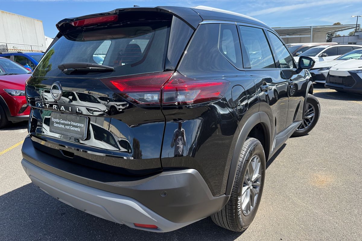 2023 Nissan X-TRAIL ST T33
