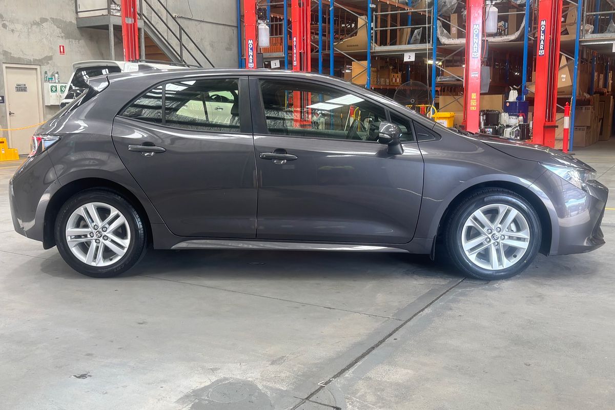 2021 Toyota Corolla Ascent Sport MZEA12R