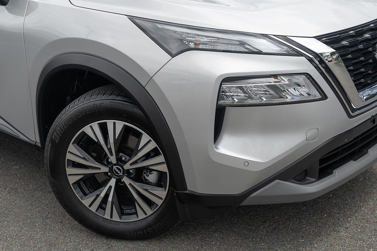 2025 Nissan X-TRAIL ST-L T33