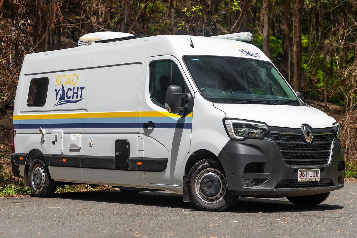 2024 Renault Master Pro 110kW X62 Phase 2 MWB Mid Roof
