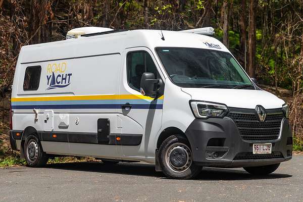 2024 Renault Master Pro 110kW X62 Phase 2 MWB Mid Roof