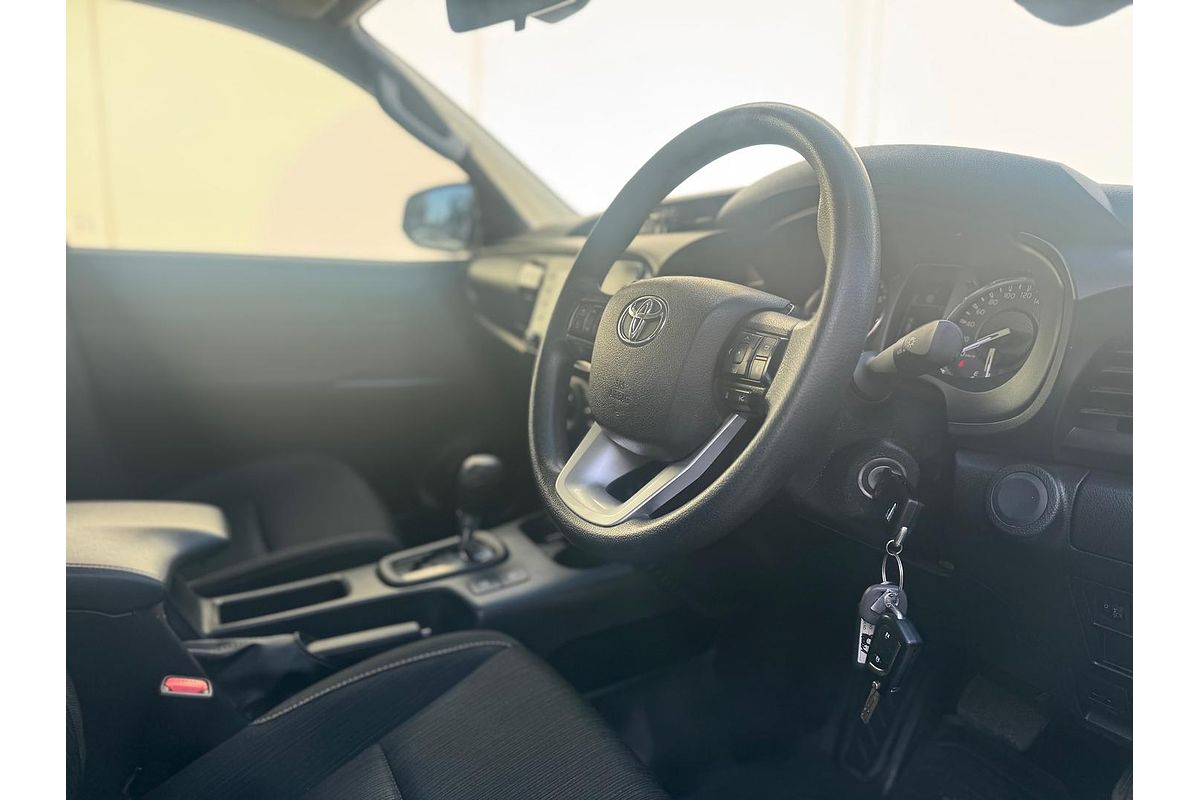 2020 Toyota Hilux SR GUN126R 4X4