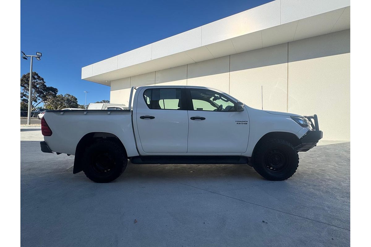 2020 Toyota Hilux SR GUN126R 4X4