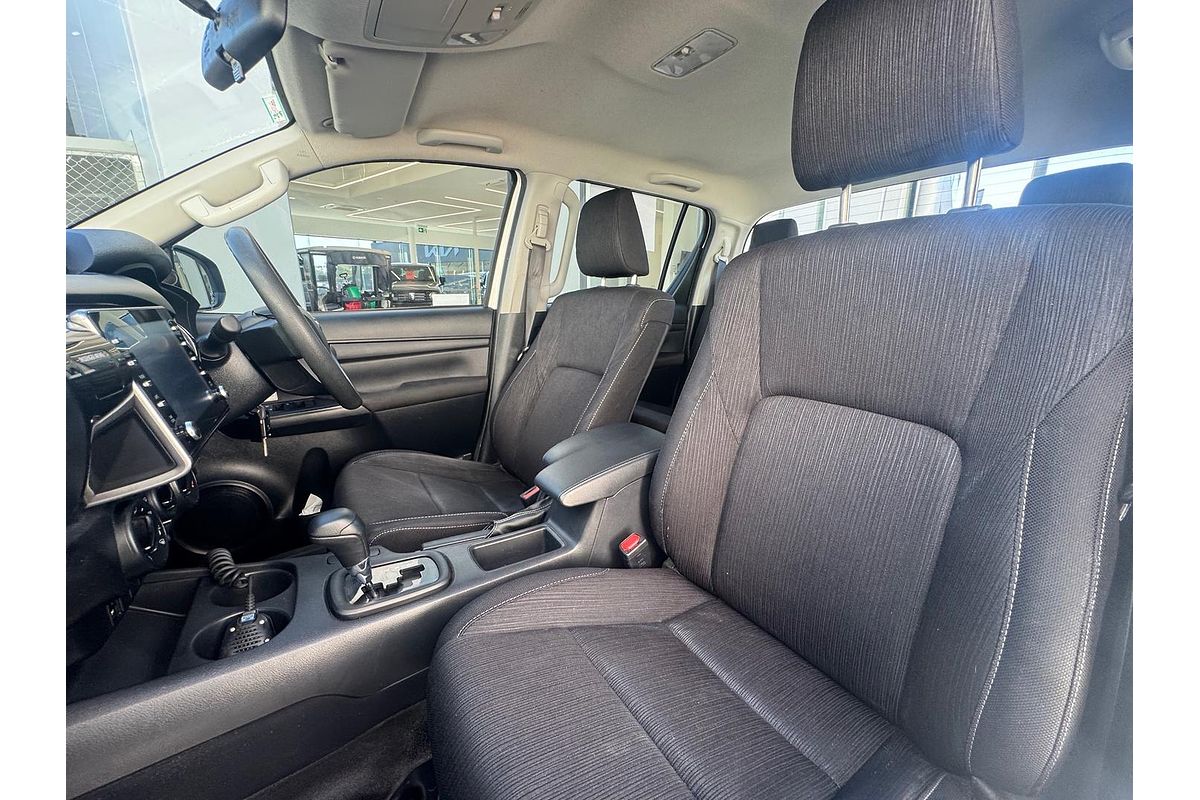 2020 Toyota Hilux SR GUN126R 4X4