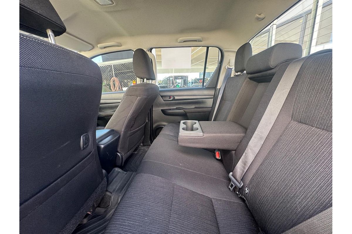 2020 Toyota Hilux SR GUN126R 4X4