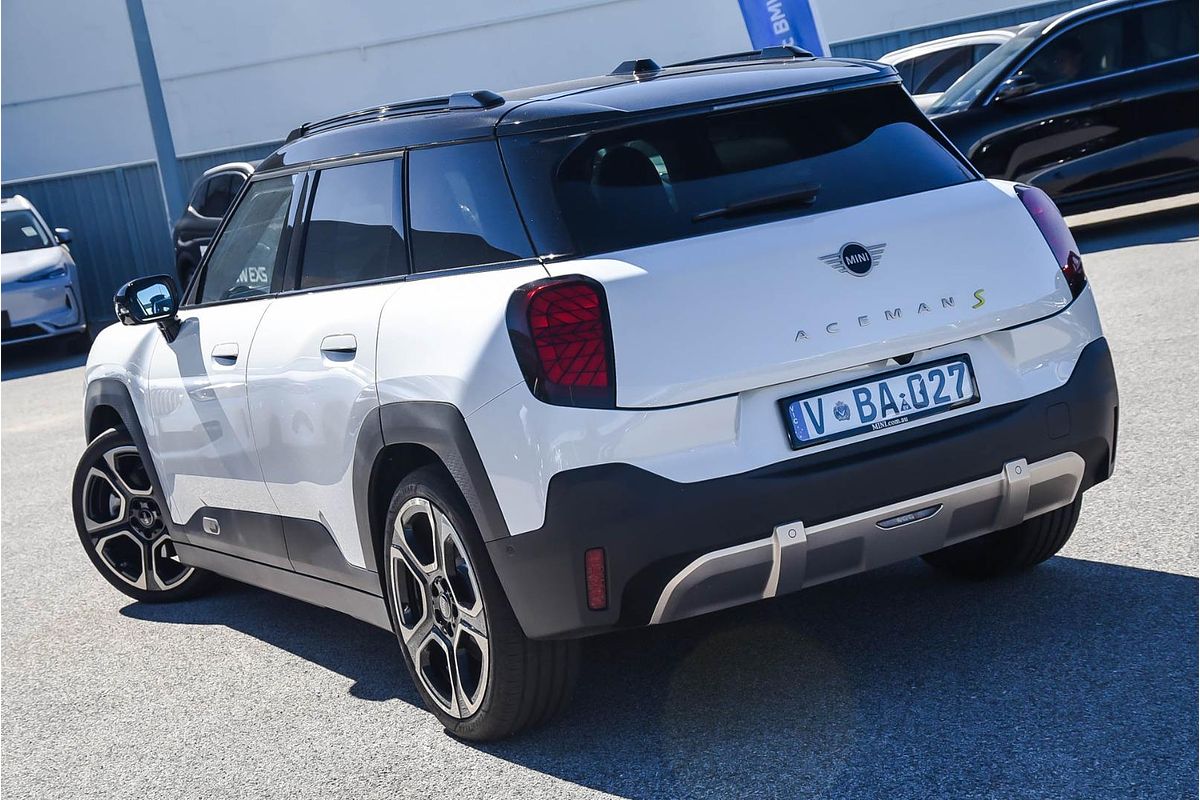 2025 MINI Aceman SE Favoured J05
