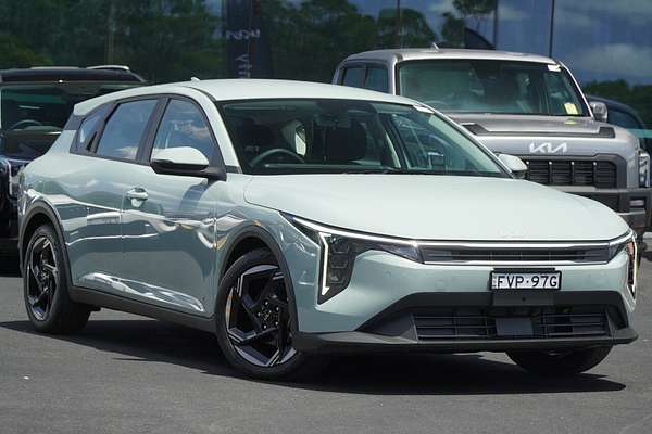 2025 Kia K4 Sport CL4m