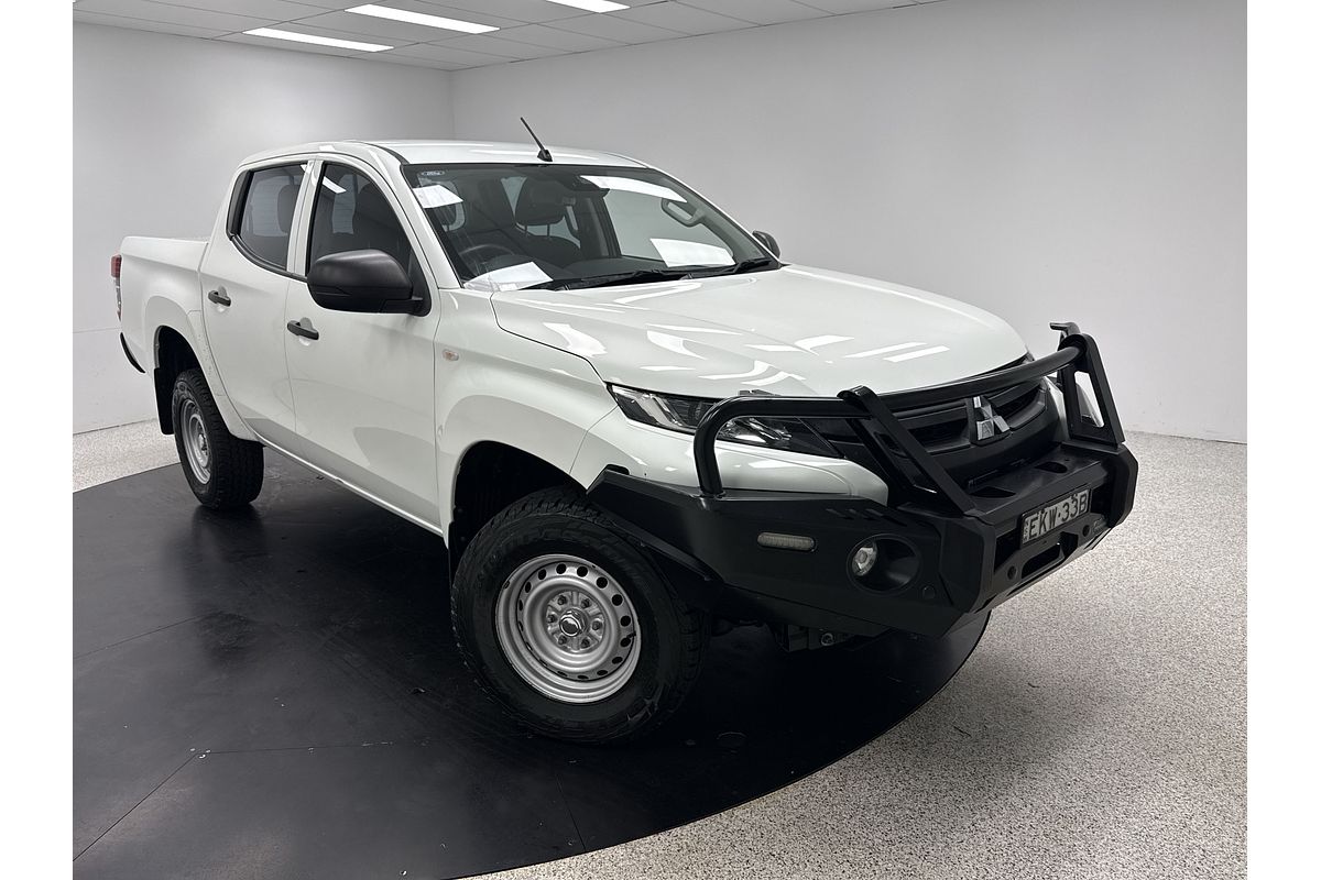 2020 Mitsubishi Triton GLX ADAS MR 4X4