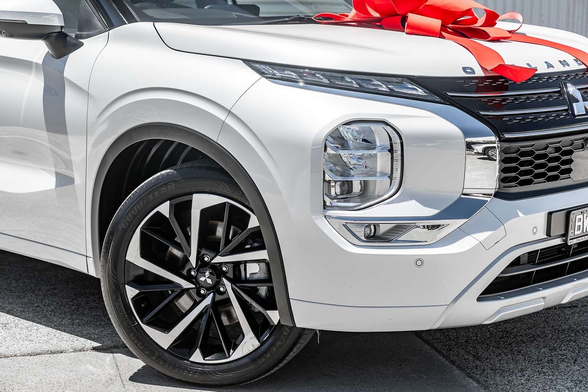 2022 Mitsubishi Outlander Exceed Tourer ZM