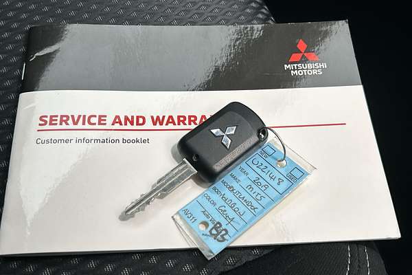 2019 Mitsubishi Outlander ES ZL thumb-22