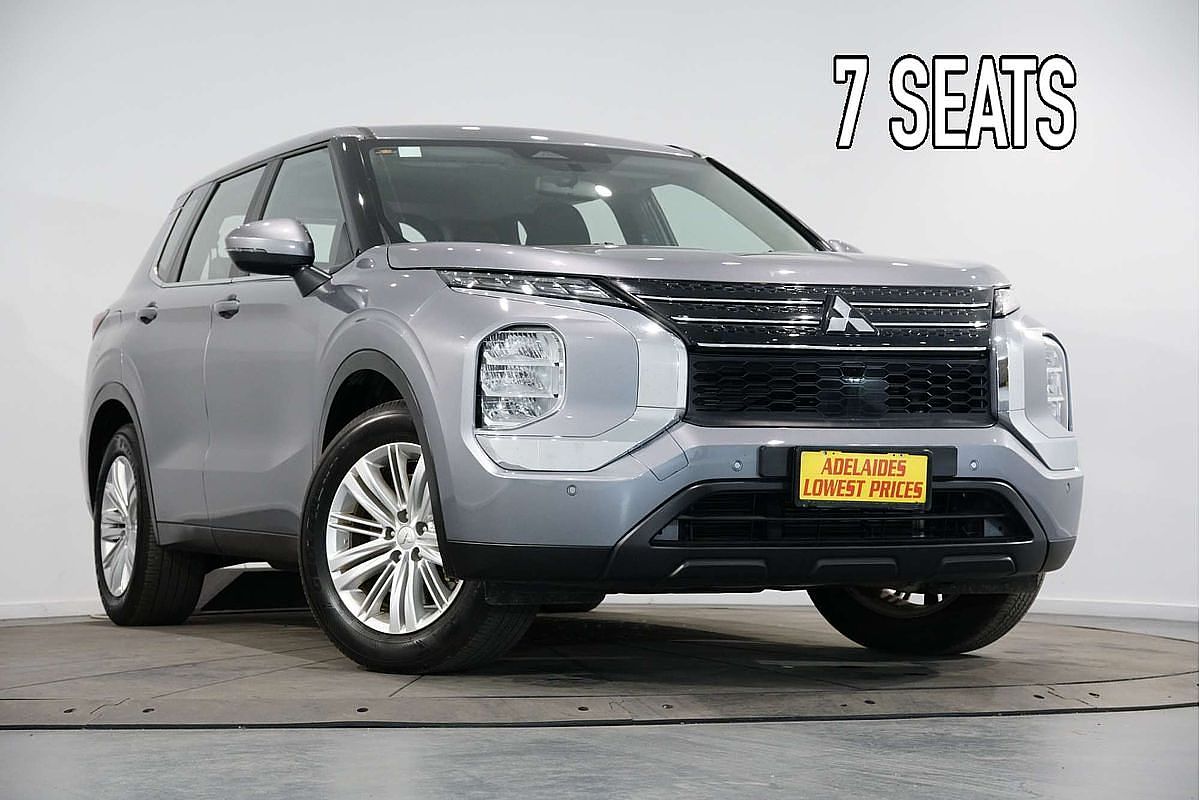 2023 Mitsubishi Outlander ES ZM