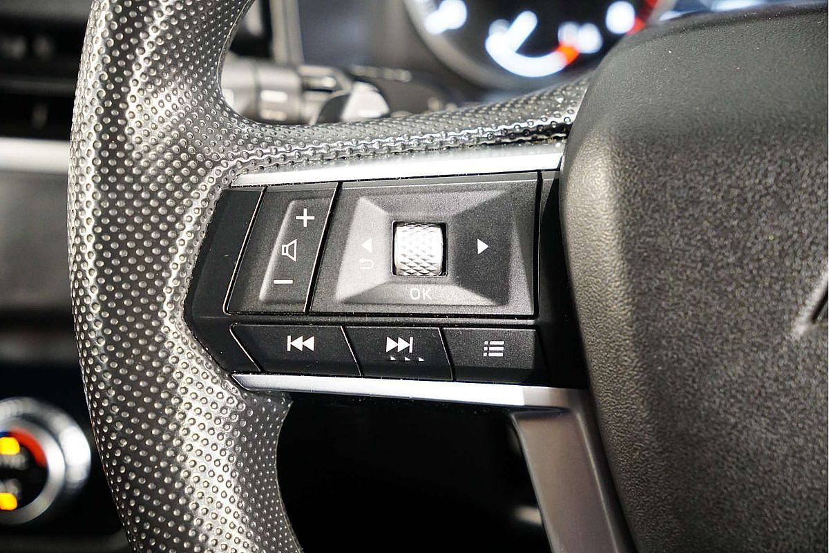 2023 Mitsubishi Outlander ES ZM