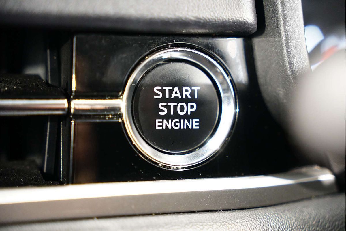 2023 Mitsubishi Outlander ES ZM