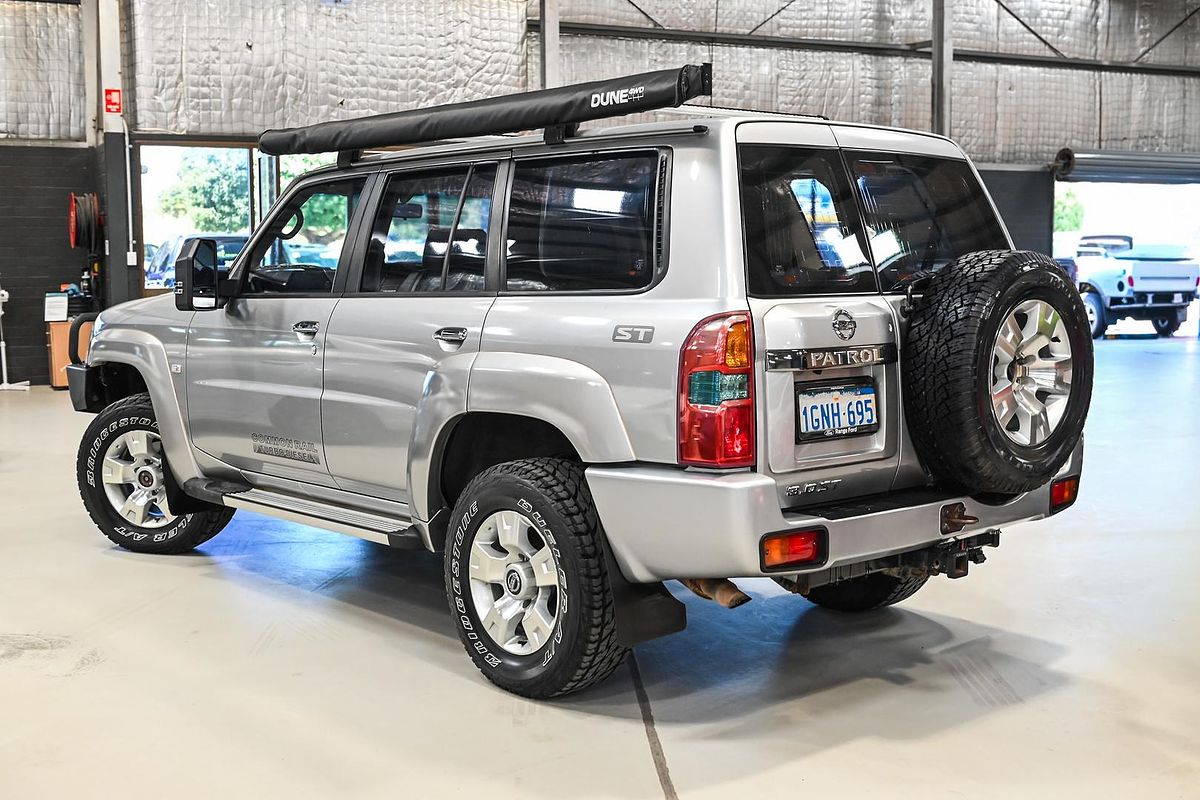 2013 Nissan Patrol ST Y61