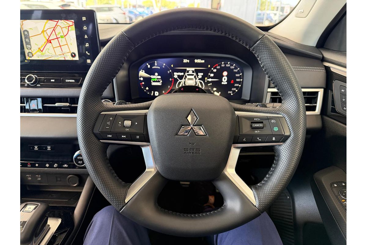 2025 Mitsubishi Outlander Exceed ZM