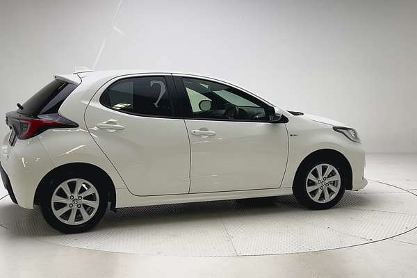 2024 Toyota Yaris SX MXPA10R thumb-2