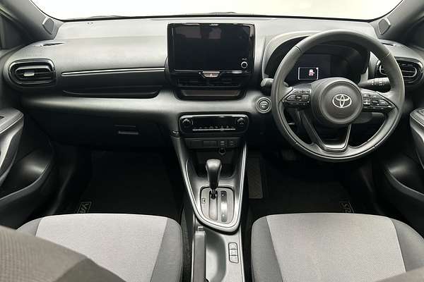 2024 Toyota Yaris SX MXPA10R thumb-19