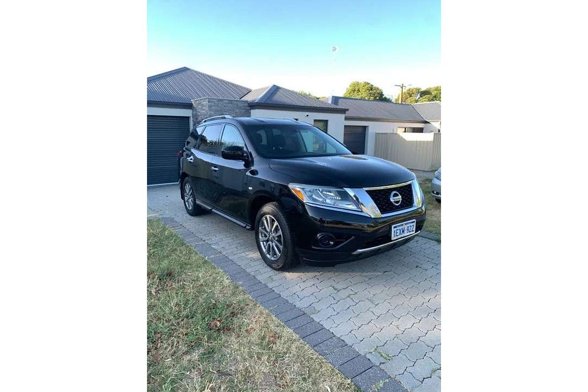 2016 Nissan Pathfinder ST R52