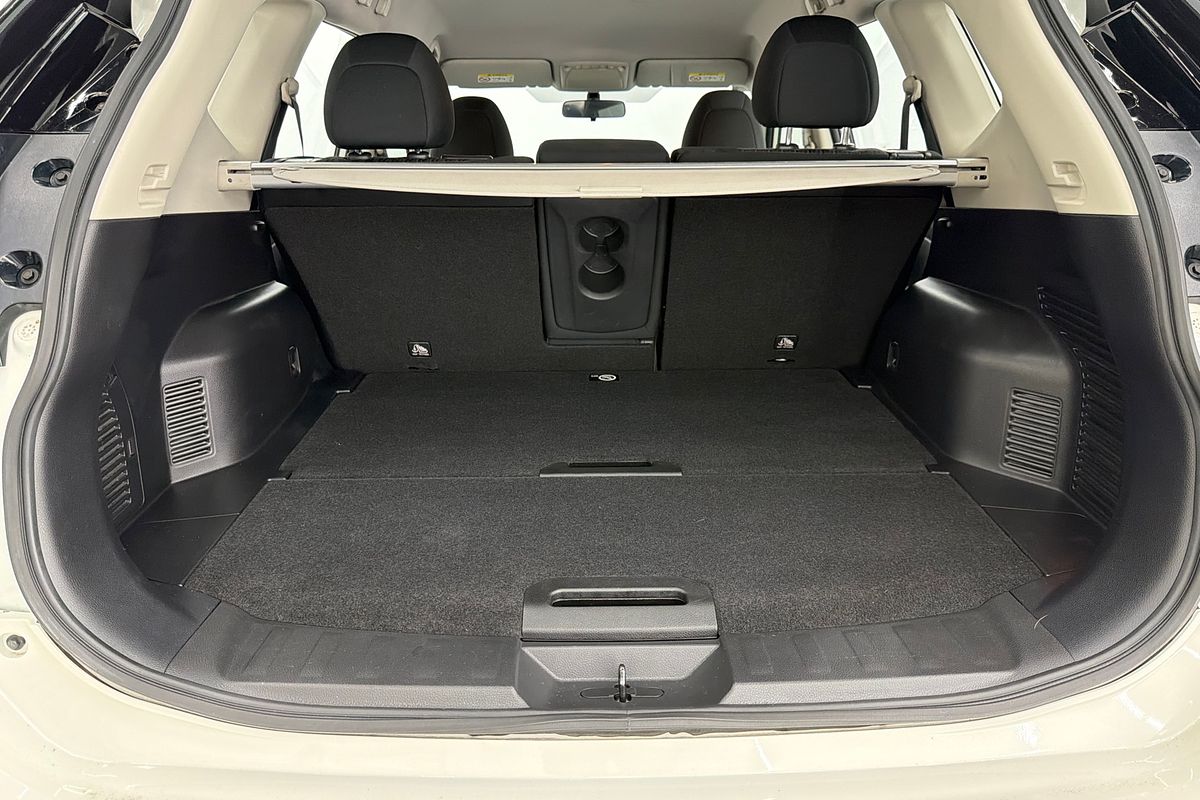 2017 Nissan X-TRAIL ST T32