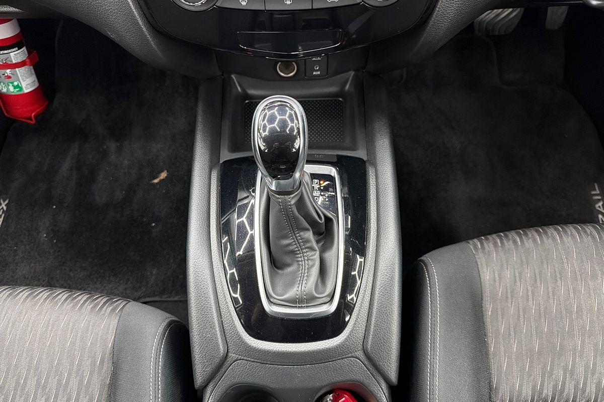 2017 Nissan X-TRAIL ST T32