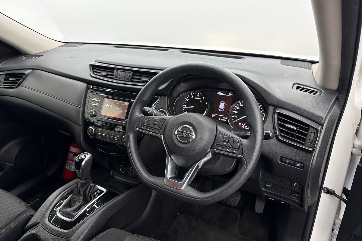 2017 Nissan X-TRAIL ST T32