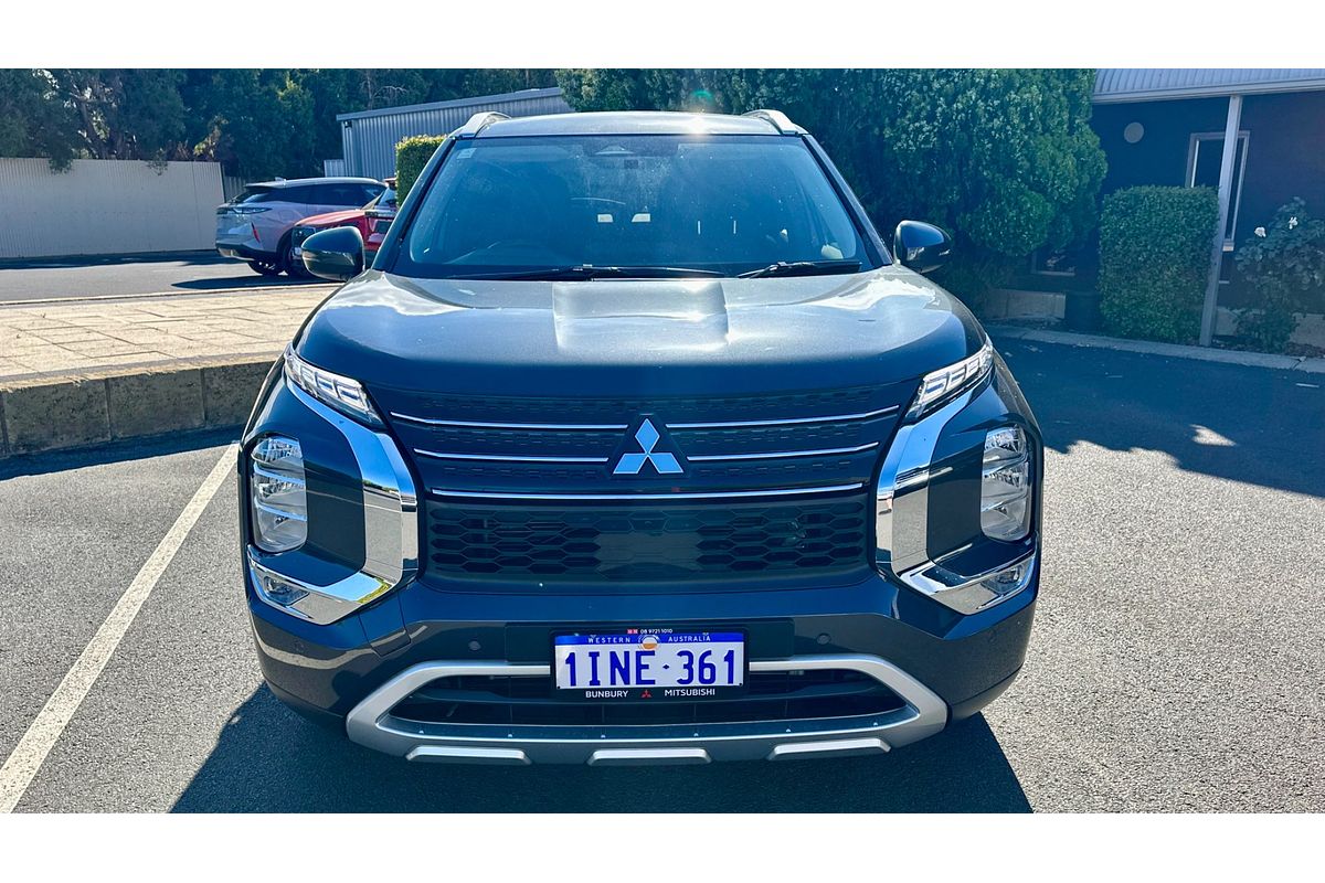 2025 Mitsubishi Outlander LS ZM