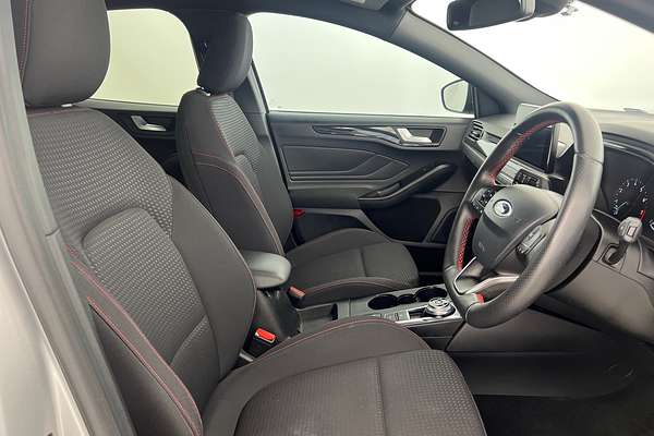 2019 Ford Focus ST-Line SA thumb-8