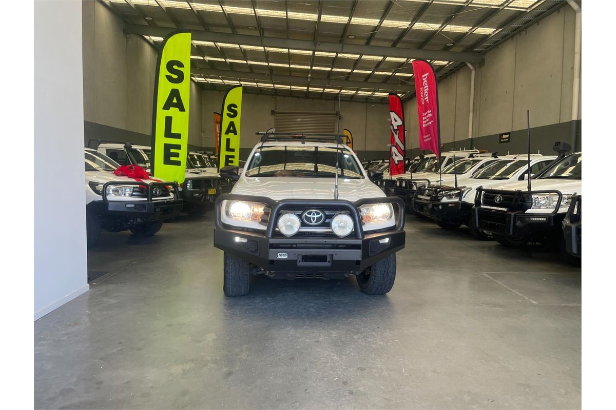 2018 Toyota Hilux SR GUN126R 4X4