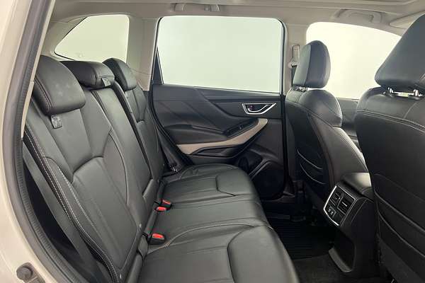 2022 Subaru Forester 2.5i-S S5 thumb-16