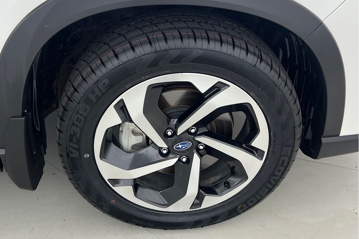 2022 Subaru Forester 2.5i-S S5