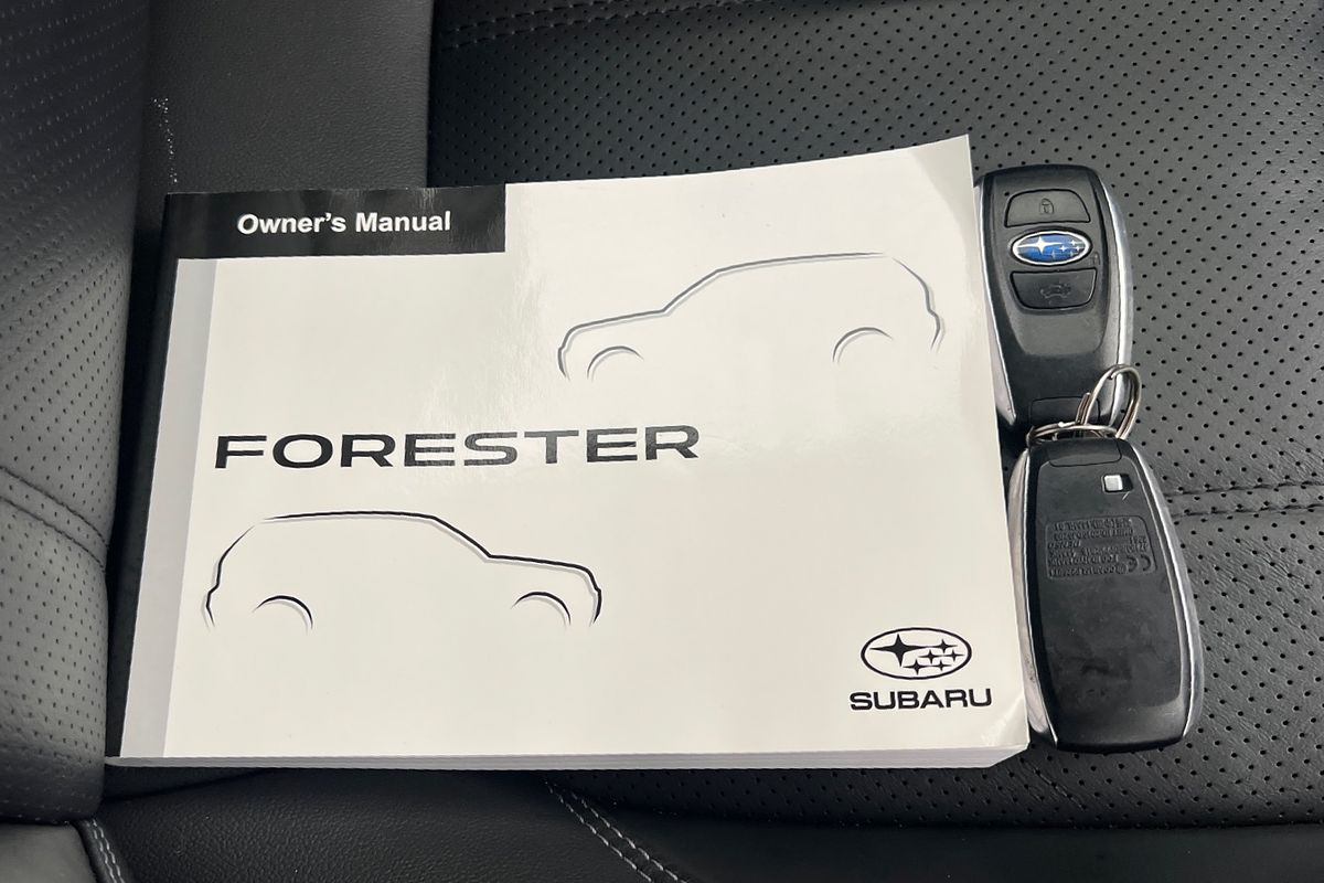 2022 Subaru Forester 2.5i-S S5