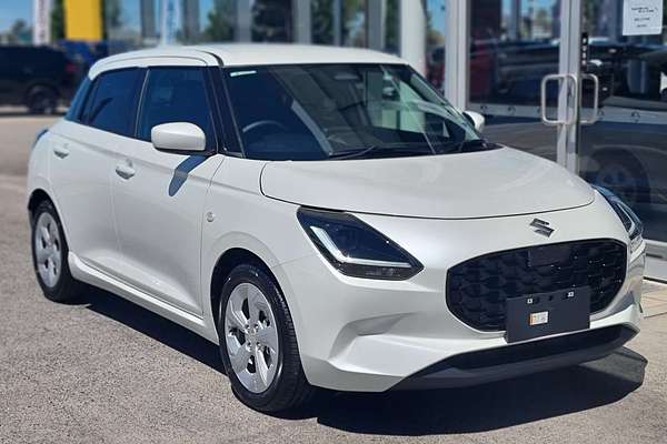 2025 Suzuki Swift Hybrid Plus UZ