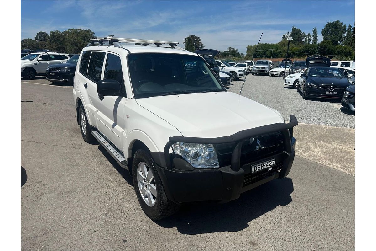 2007 Mitsubishi Pajero GLX NS