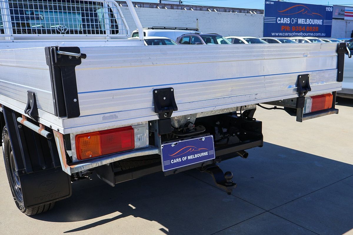 2017 Toyota Hilux Workmate TGN121R Rear Wheel Drive