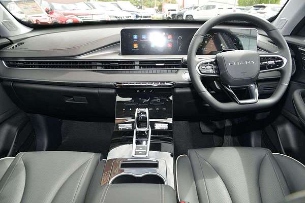 2025 Chery Tiggo 4 Ultimate thumb-17