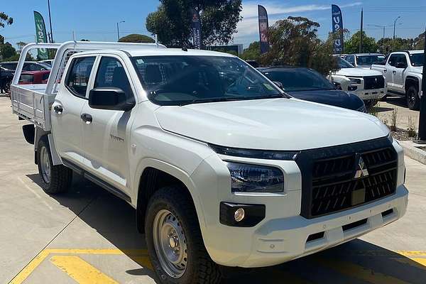 2025 Mitsubishi Triton GLX MV 4X4