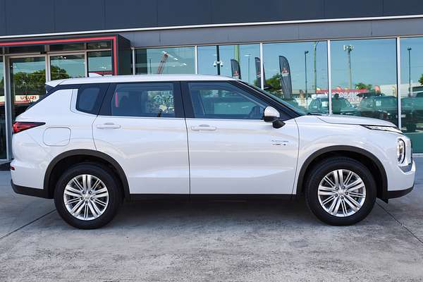 2025 Mitsubishi Outlander PHEV ES ZM thumb-4