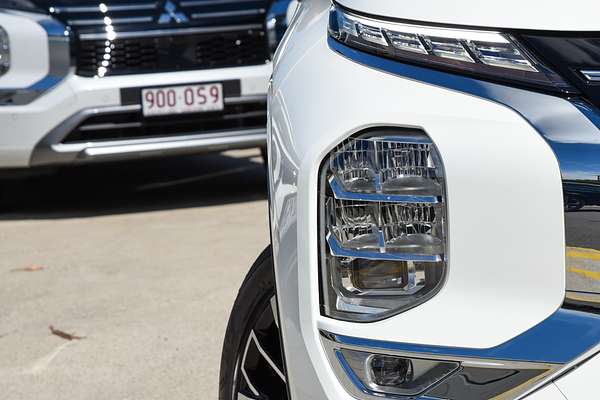 2025 Mitsubishi Outlander Aspire ZM thumb-1