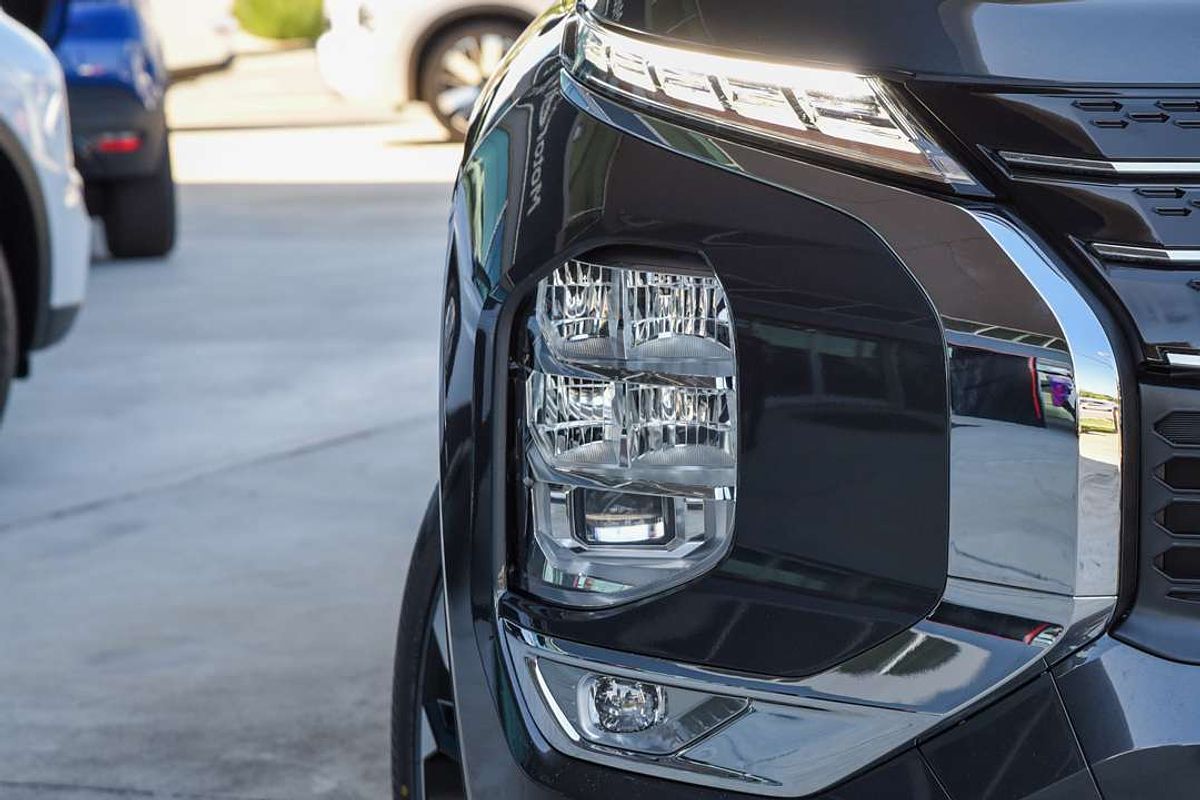 2025 Mitsubishi Outlander PHEV Aspire ZM