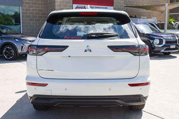 2025 Mitsubishi Outlander ES ZM thumb-6