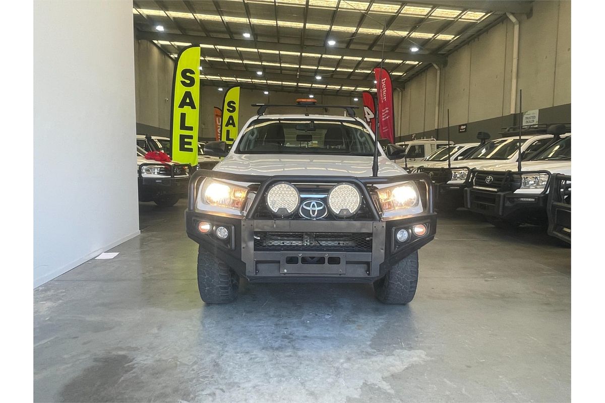 2019 Toyota Hilux SR (4x4) GUN126R MY19 4X4