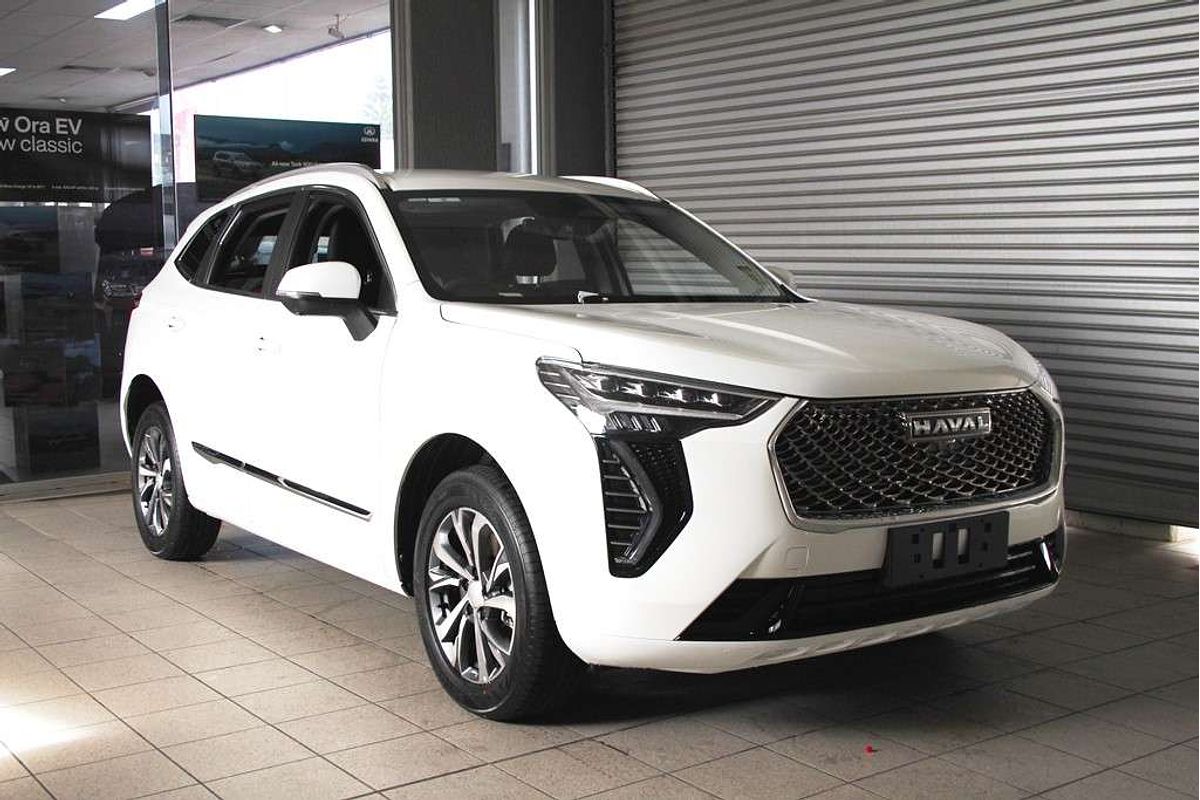 Jolion Facelift Luxury Petrol Auto 4x2