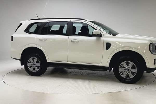 2024 Ford Everest Ambiente 2.0L thumb-3