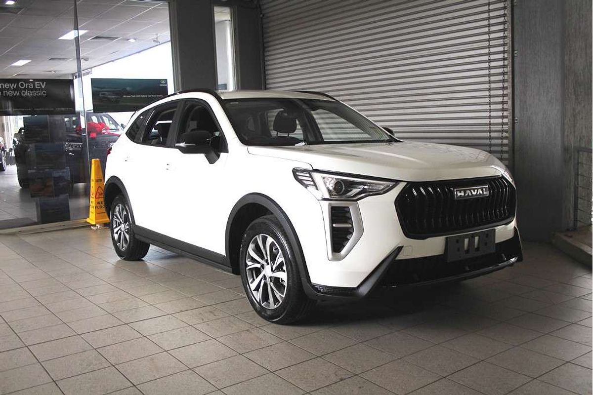 Jolion Facelift Premium Petrol Auto 4x2