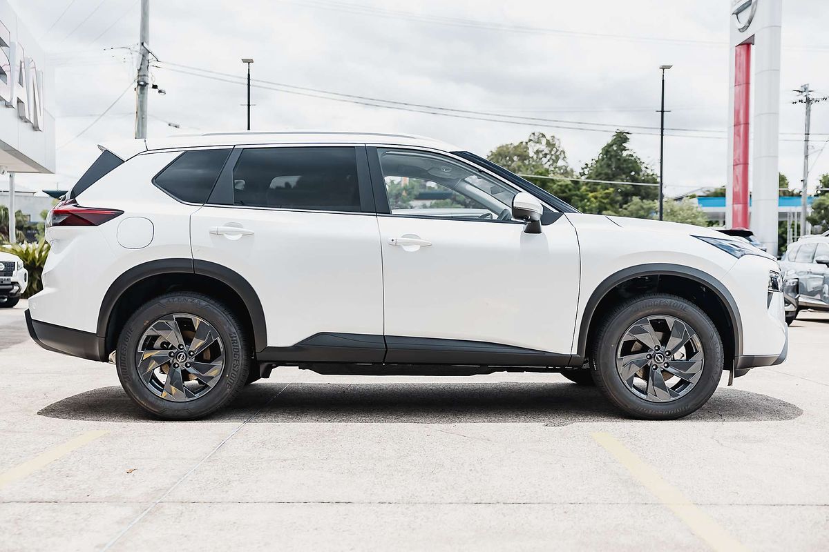 2025 Nissan X-TRAIL ST-L T33