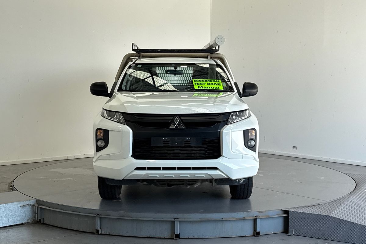 2022 Mitsubishi Triton