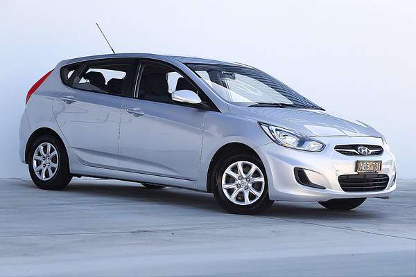 2013 Hyundai Accent Active RB2