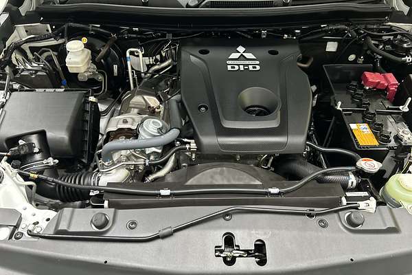 2024 Mitsubishi Pajero Sport GLX QG thumb-10